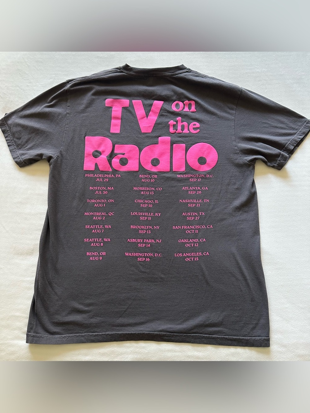 tv on the radio 2025 grey & pink tour t shirt / size lg